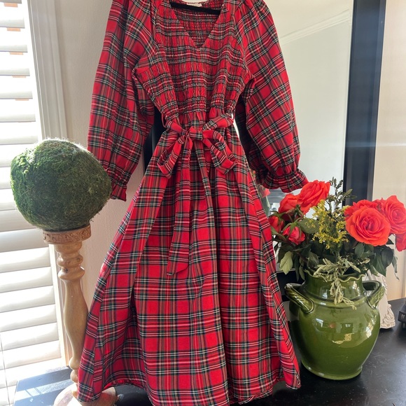 JODIFL SIZE M RED PLAID LONG SLEEVE DRESS! - Picture 2 of 7